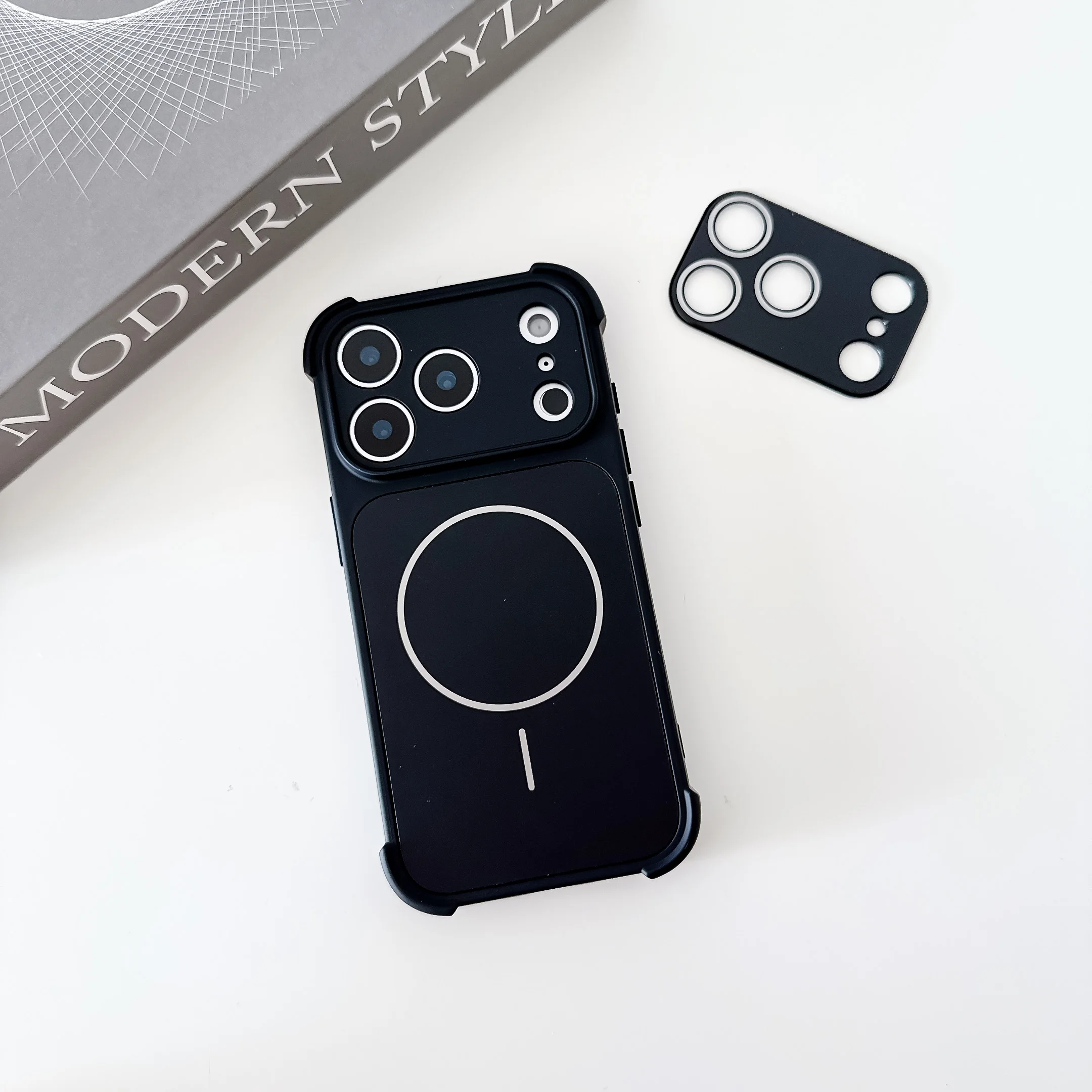 Luxuriöse Flüssig-Schutzhülle mit Vier-Ecken-Schutz für iPhone 17 Air, 17, 16, 15, 14, 13, 12 Pro Max, kompatibel mit MagSafe Magnetischem Kabellosen Laden Image
