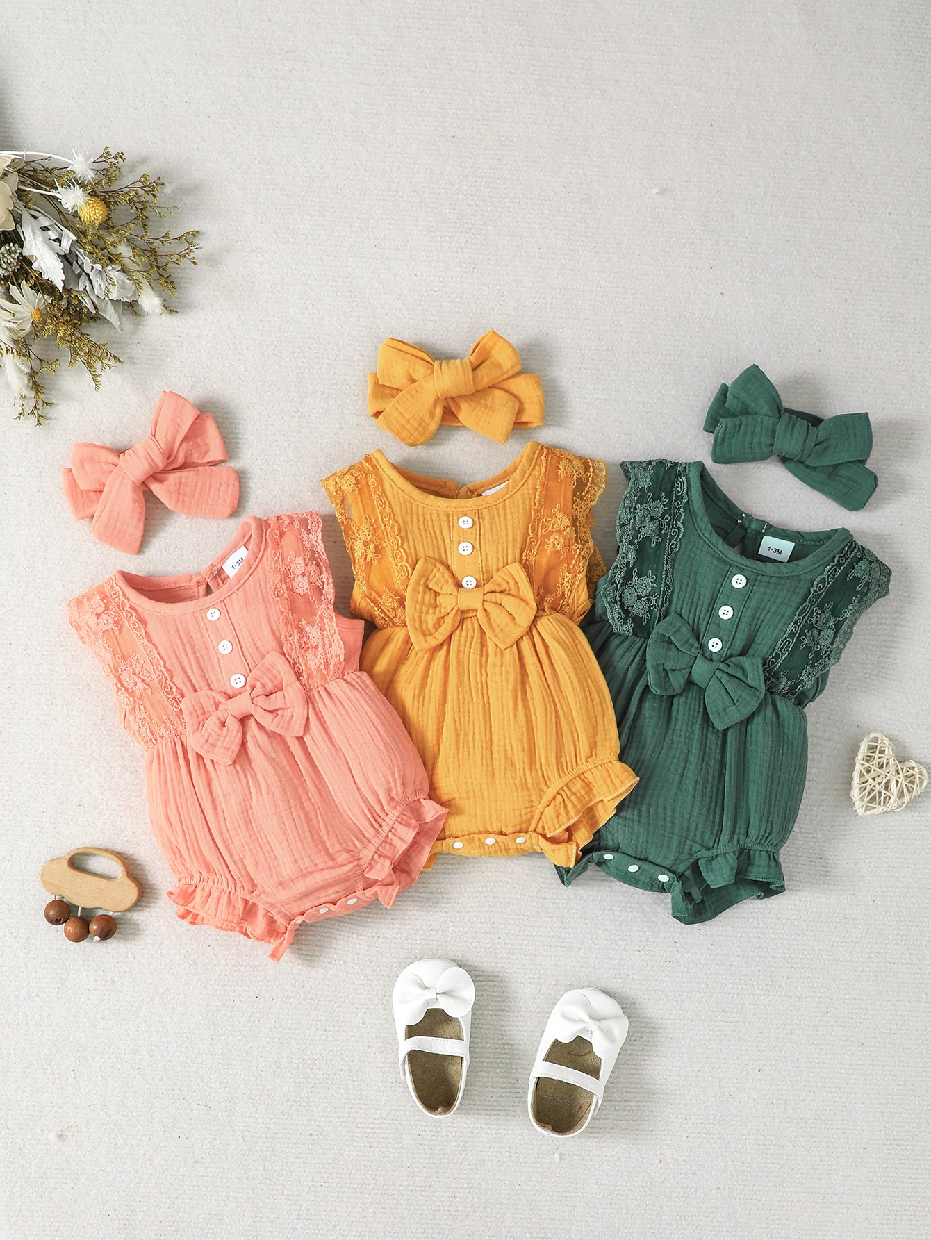Baby Mädchen Einfarbiges Rüschen-Strampler-Set 3-teilig + 3 Haarbänder Lässiges Vielseitiges Süßes Romper-Outfit Image