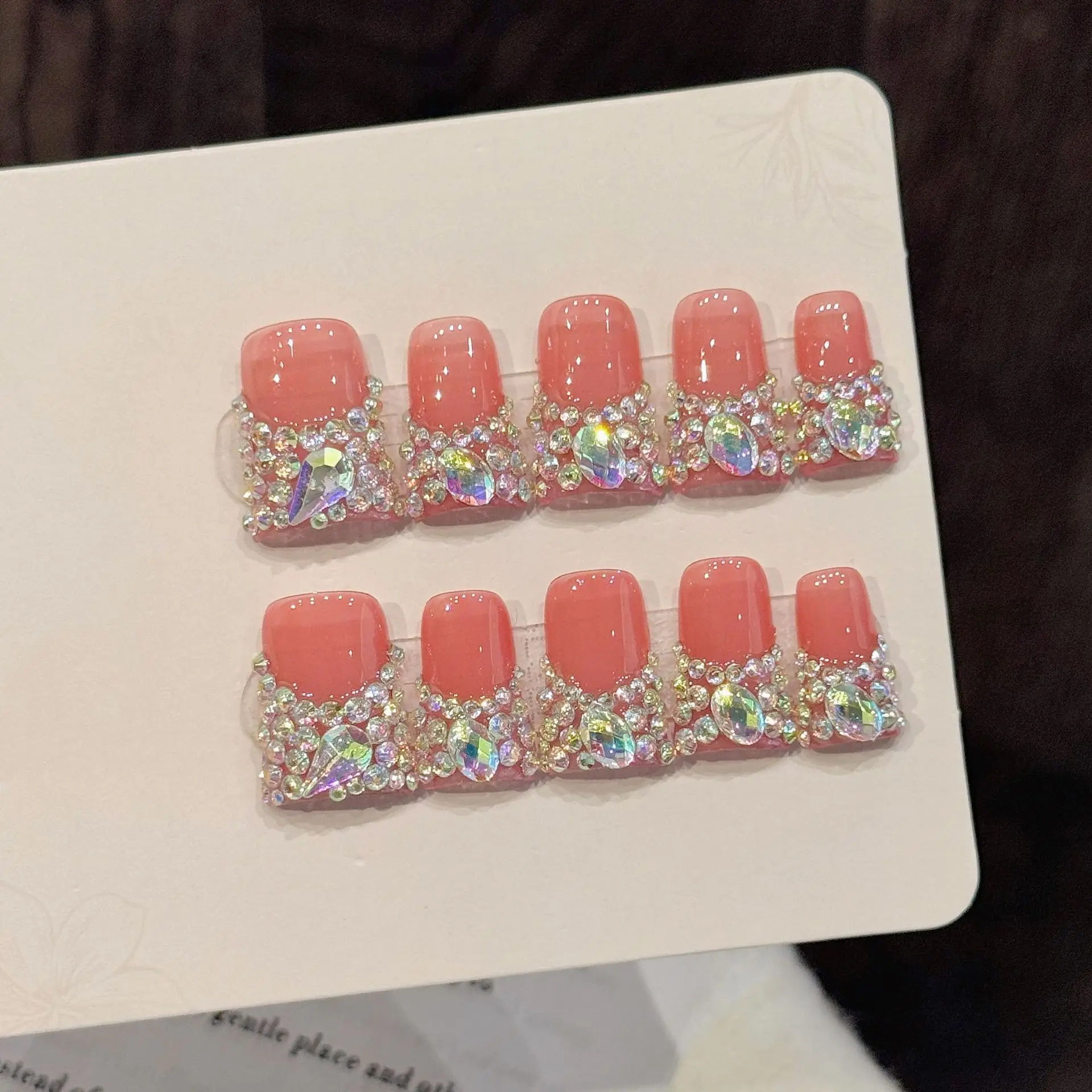 10 Stück luxuriöse handgefertigte Nägel zum Aufdrücken, Entenschnabel-Typ, Flash-Bohrer-Design mit 3-teiligem Werkzeug, selbstklebende Nagelkleber-Tabs Image