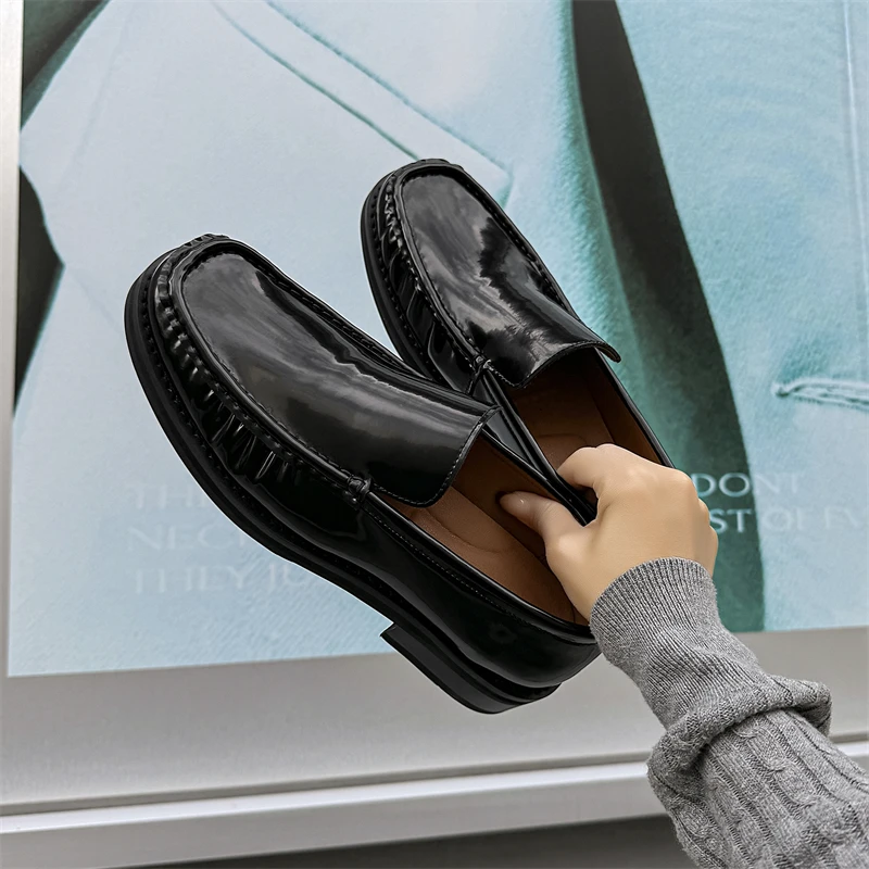 Neue Männer Business Faulenzer Schwarz Männer Casual Licht Komfortable One-step Modische Marke Schuhe Sozialen Schuhe Männer Größe 38-44