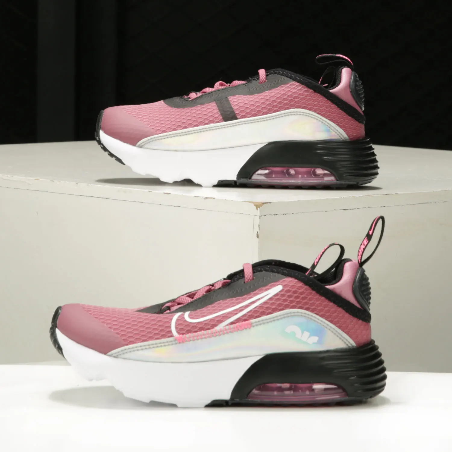 Nike echte neue bequeme Luftpolster-stoßdämpfende Freizeit-Lauf-Sportschuhe für Kinder DB0929-600