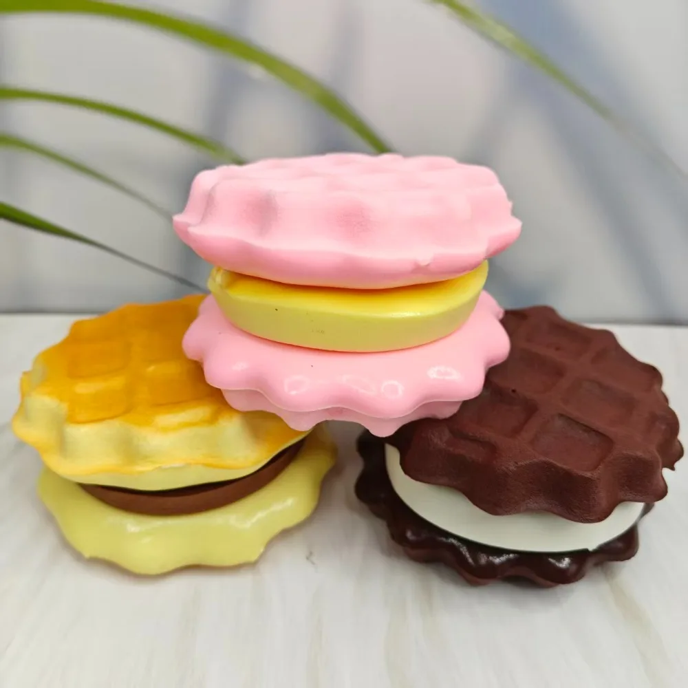 Squishy Simulierter Mehrschichtiger Sandwich-Kuchen Quetschspielzeug Weiches Stressabbau-Spielzeug Langsam Aufsteigendes Sensorisches Fidget-Spielzeug Angstlinderung Geschenke für Kinder und Erwachsene Image