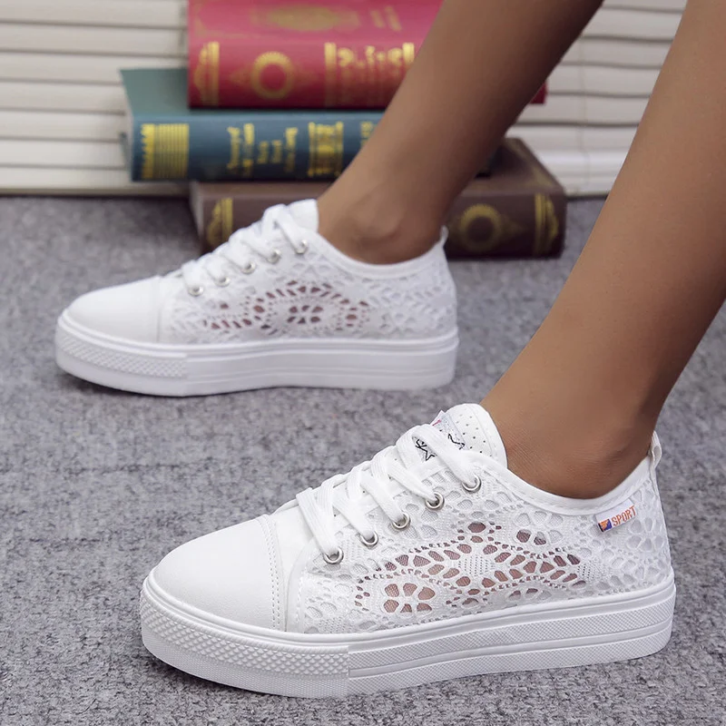 Frauen Schuhe Mode Sommer Casual Weiße Schuhe Ausschnitte Spitze Leinwand Hohl Atmungsaktive Plattform Flache Schuhe Frau Turnschuhe