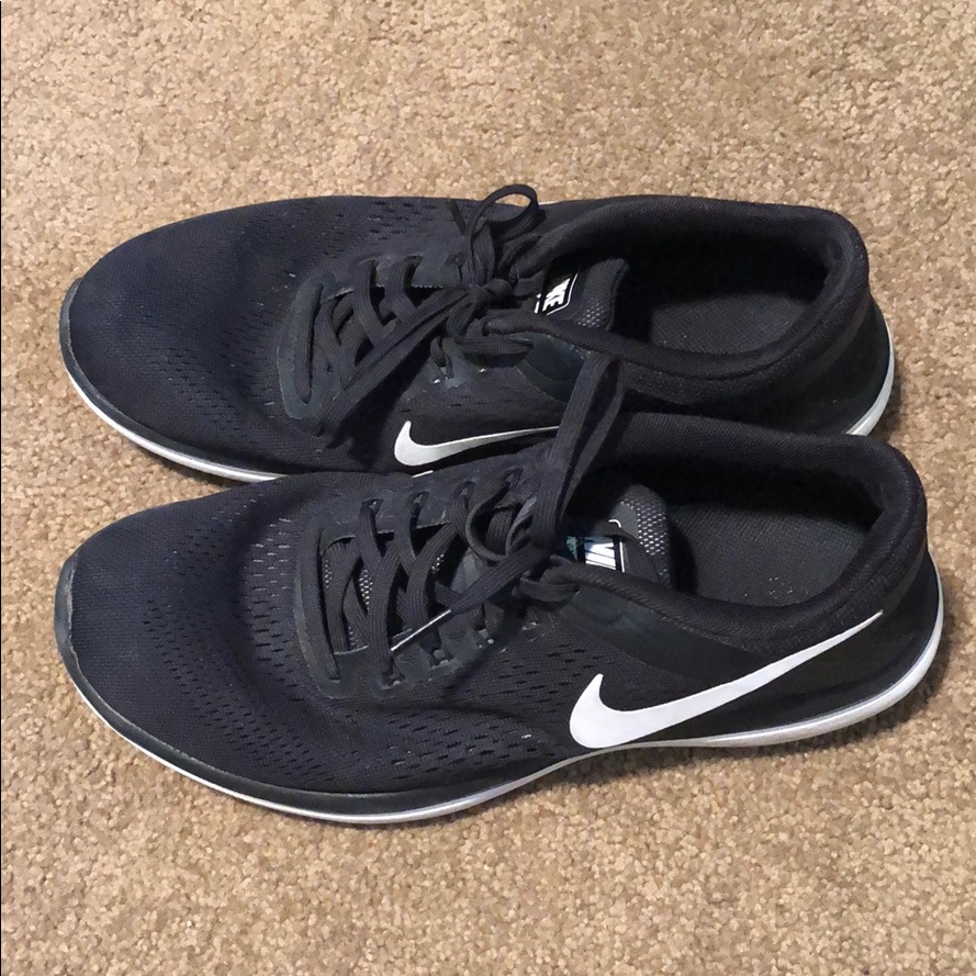 Nike Shoes | Black Nike Tennis Shoes | Color: Black | Size: 9