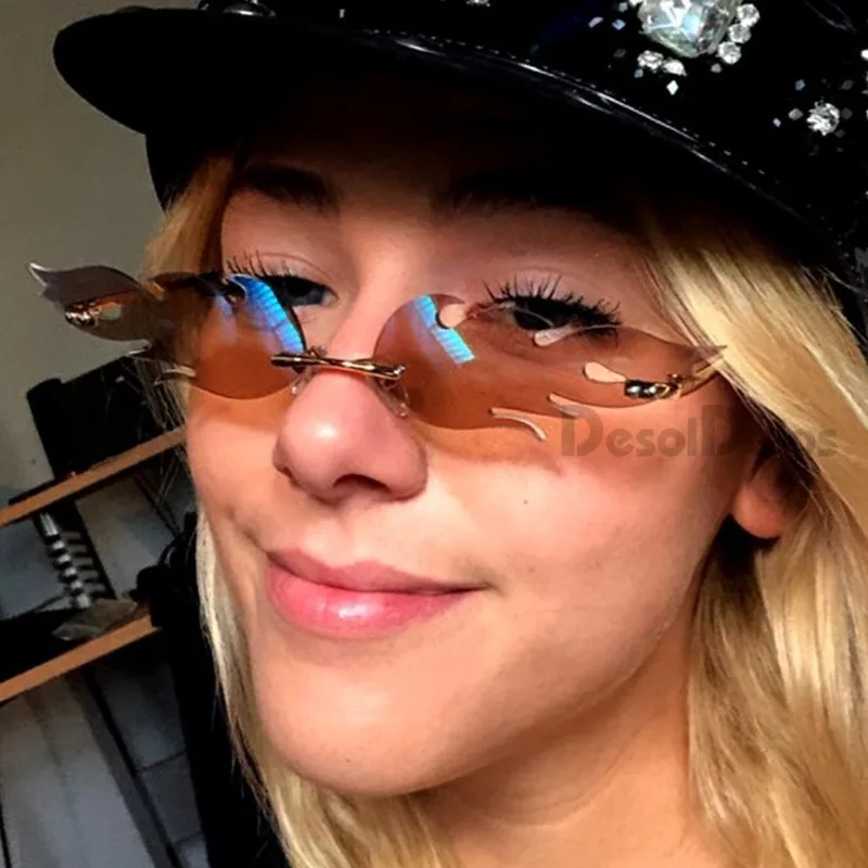 Orange Flame Sonnenbrille: Ausgefallene Designer-Katzenaugen-Sonnenbrille für Damen mit Spiegeleffekt und Feuer-Optik Image
