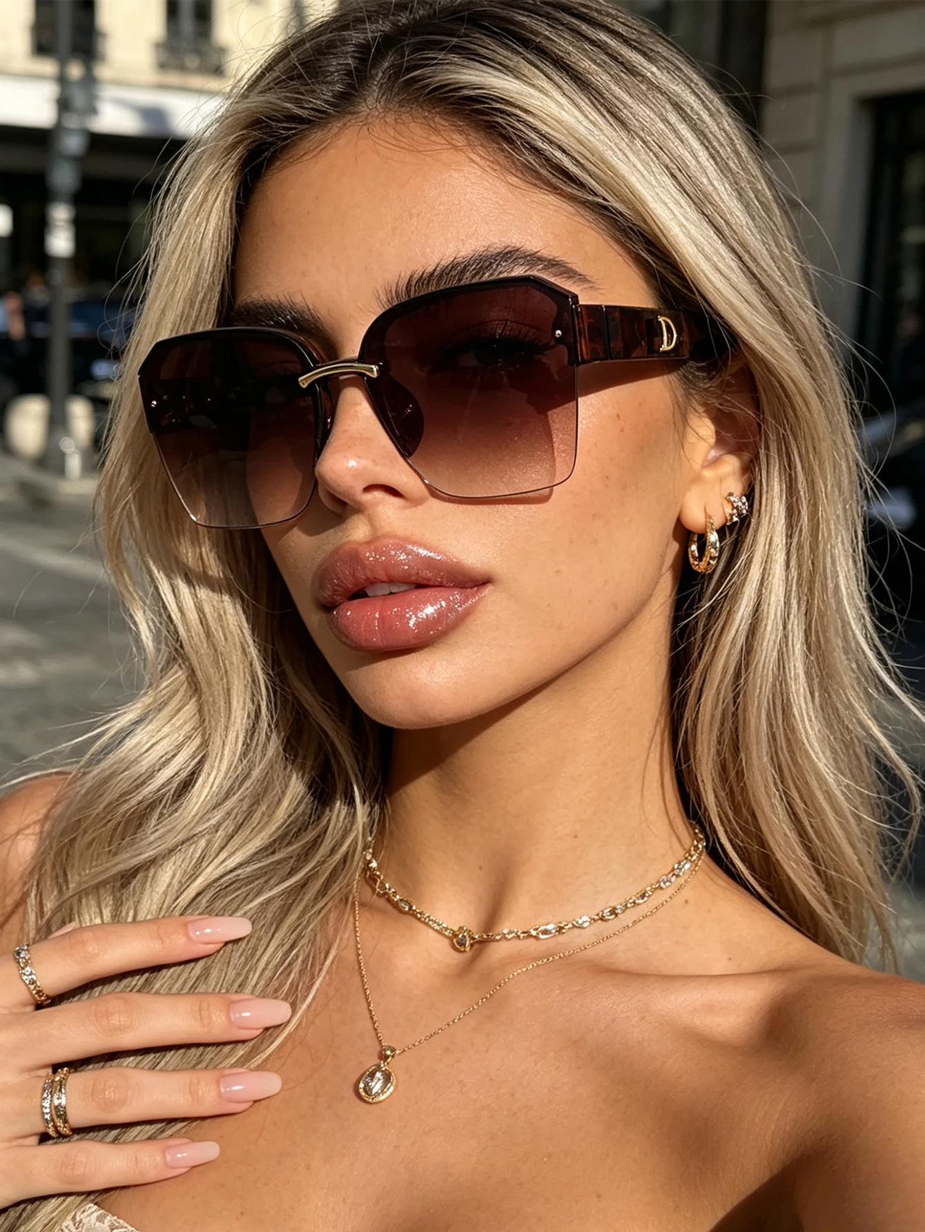 1 Stück Retro Luxus-Sonnenbrille in Karamellbraun mit Halbrand und Ausgestanzten Bügeln für Damen, UV-Schutz, Vielseitiger Alltagsstil Image