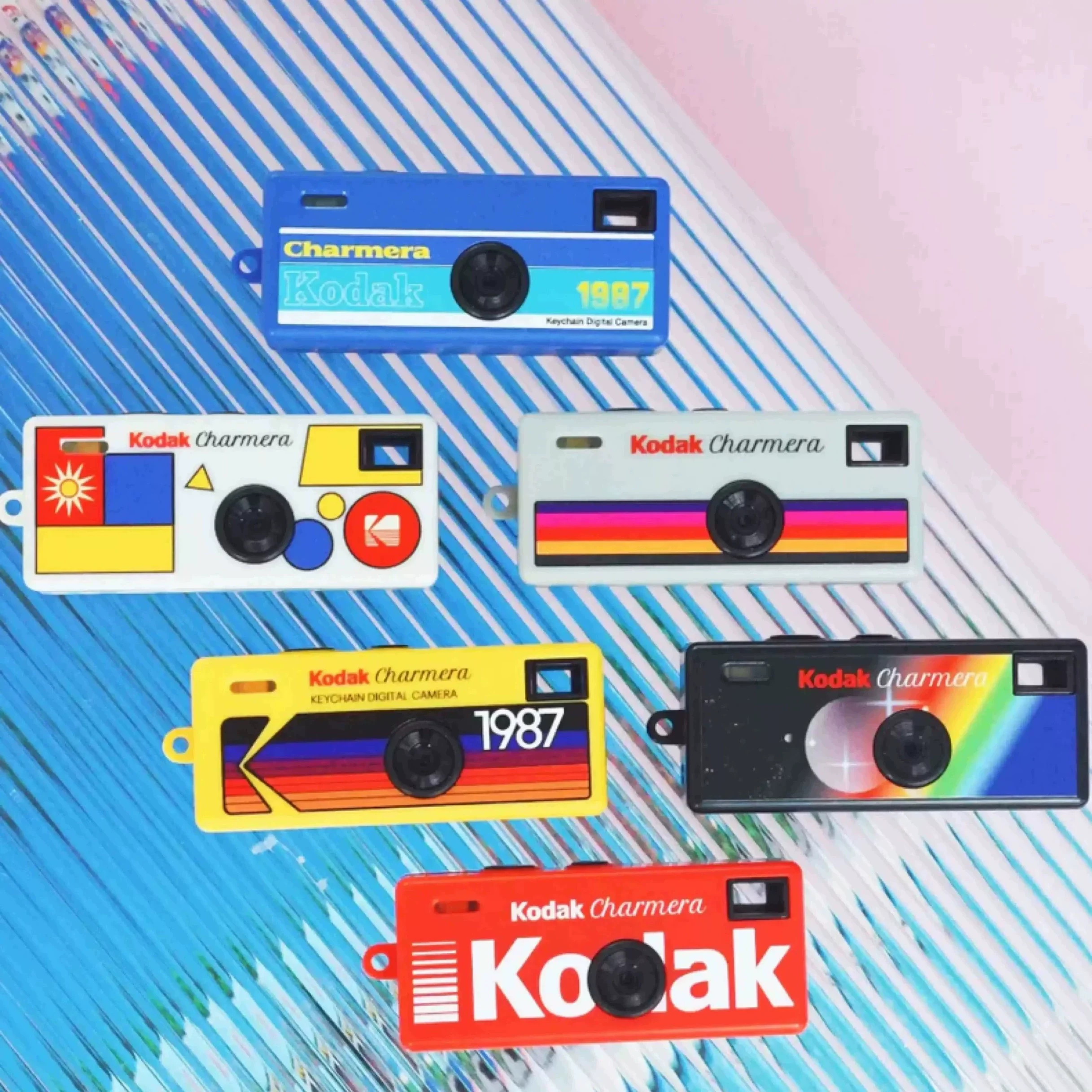 Appareil photo numérique Kodak Charmera Keychain 35MM/F2.4 1987 avec flash, mini appareil photo numérique, 6 couleurs, couleur aléatoire, pour cadeau ﻿