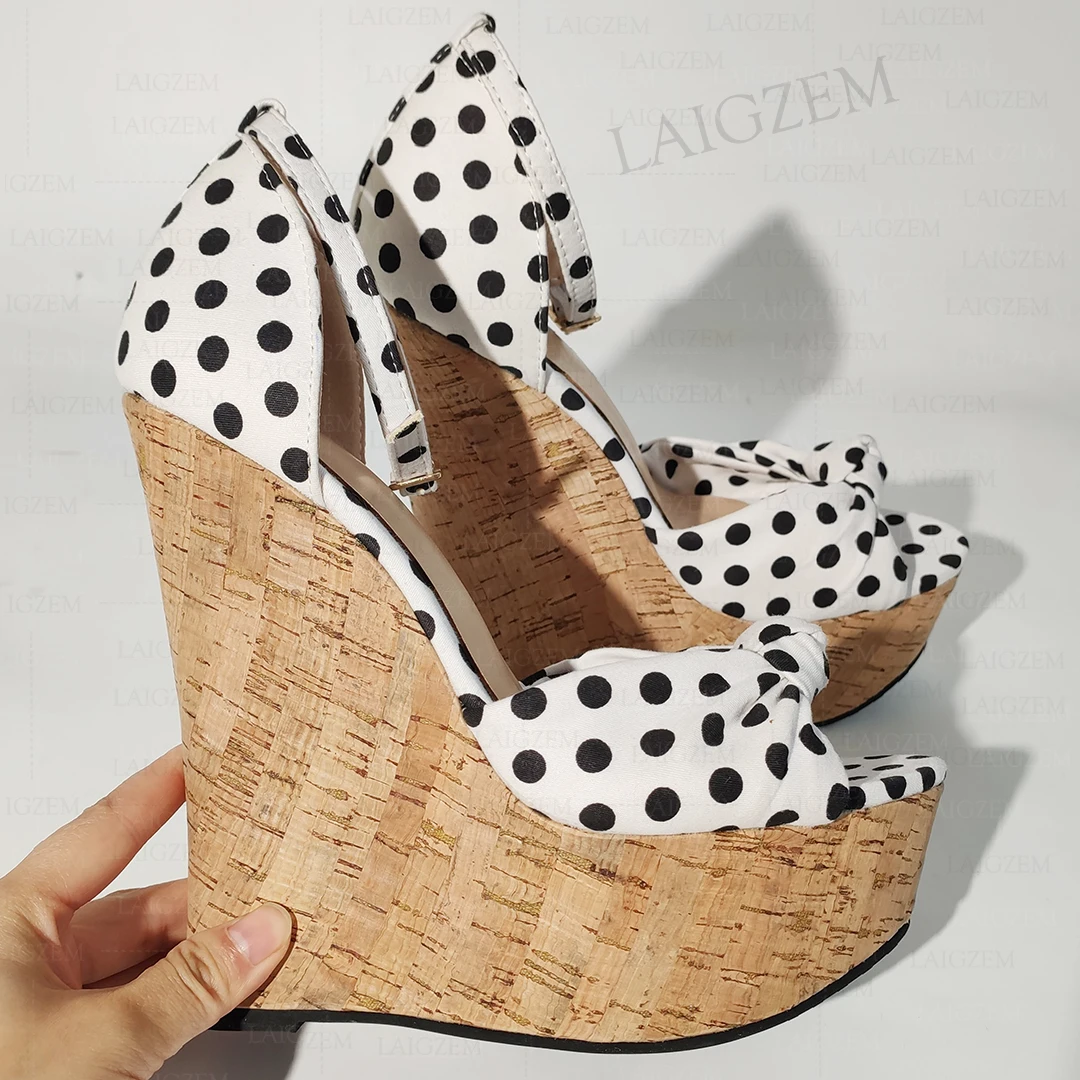 LAIGZEM Frauen Sandalen Plattform Keile Polka Dots Schnalle Offene spitze Pumps High Heels Damen Schuhe Frau Große Größe 38 41 42 48