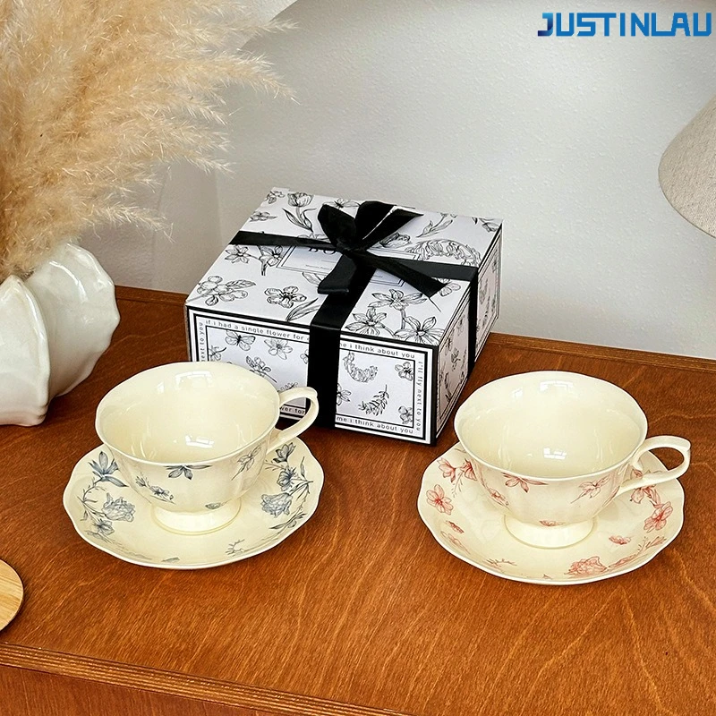 JUSTINLAU Französisches Retro-Blumenmuster Keramik-Tassen- und Tellerset mit Geprägten Mustern Hochwertiges Gefühl für Mädchen Nachmittagstee Niedliche Tassen Image