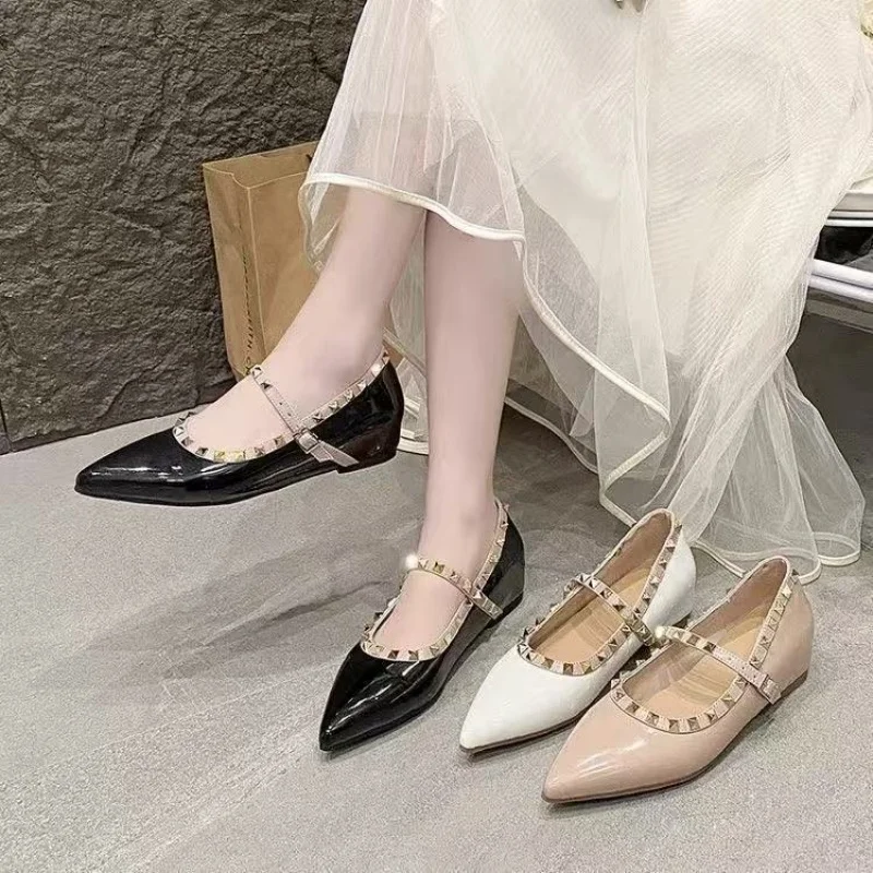 Frühling / Herbst Elegante Spitze Sexy Bankett-Schuhe mit Niedrigem Absatz Modische Bestseller Neue Bequeme Große Damenschuhe