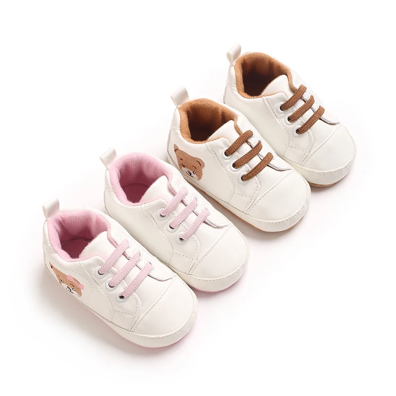 Neue süße Panda-Sportschuhe für Jungen und Mädchen in der Frühjahrssaison, modische Sportschuhe mit weicher Sohle für Babys von 0 bis 18 Monaten