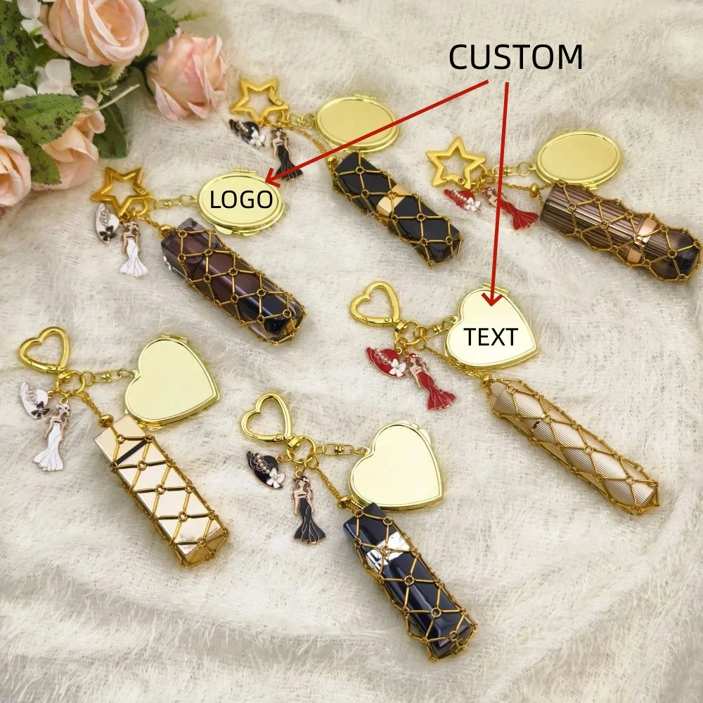 Modischer Lippenstift-Aufbewahrungsanhänger mit Mini-Spiegel, Damen-Hut-Emaille-Charm, Stilvoller Metall-Netz-Taschenanhänger, Geschenk für Junge Mädchen Image