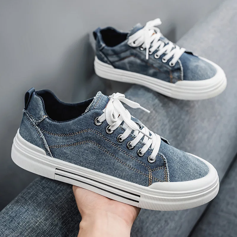 Herrenschuhe Sommer Neue Denim Freizeitschuhe Modische Schnürschuhe Bequeme Hochwertige Canvas-Schuhe Übergröße Weiche Sohle Herren Sneaker