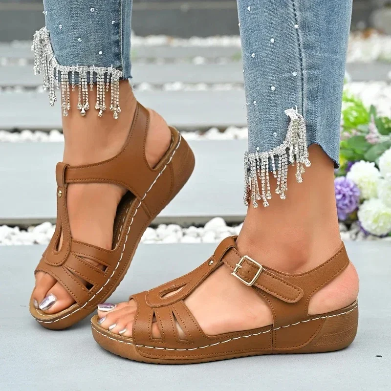 2025 Sexy Damen-Sandalen mit hohler Schnalle, bequem, rutschfest, außen, leichter Mund, Freizeitschuhe, Kinder, Damen, Keil-Plateau-Sandale