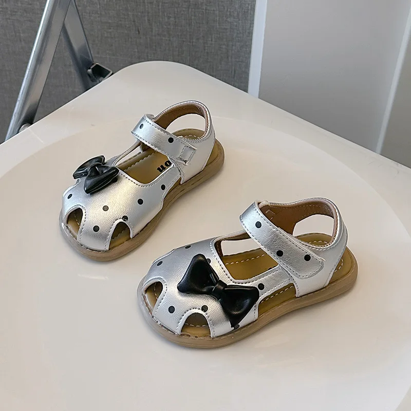 Mädchen Sommer-Sandalen mit Polka-Dot-Design und Niedlicher Schleife Prinzessinnen-Partyschuhe Weiche Sohle Atmungsaktive Freizeitschuhe für Kinder