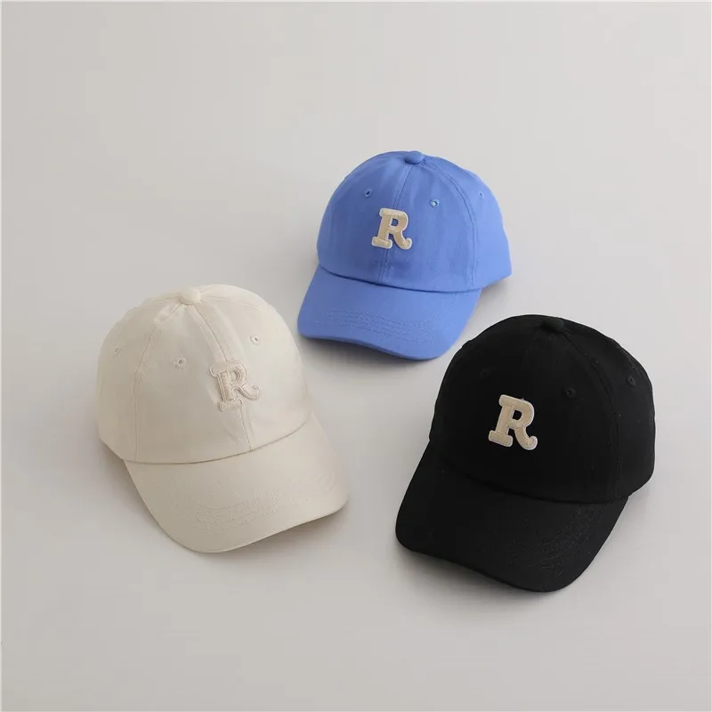 Neue Sommer-Mode Kinder Baseballkappen mit Buchstaben-Stickerei Vielseitige Baby-Baumwoll-Schirmmützen Kinder-Sonnenschutz-Freizeithüte Image