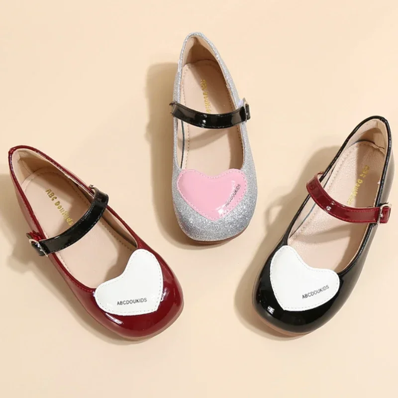 2023 Herbst Mädchen Lederschuhe neue elegante Party Kinder Prinzessin Schuhe leichte flache bequeme Kinder Wohnungen Schuhe Mode vielseitig