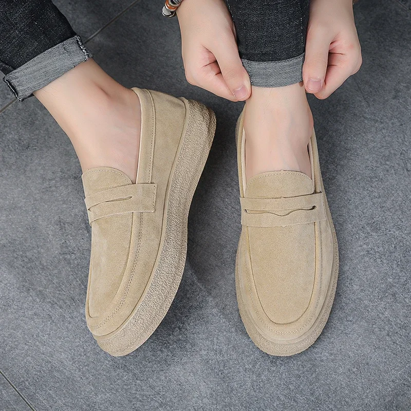 Retro-Freizeitschuhe aus Wildleder für Herren, bequeme Plateau-Herren-Loafer, flache Slip-on-Schuhe, Designer-Schuhe für Herren, große Größe 45