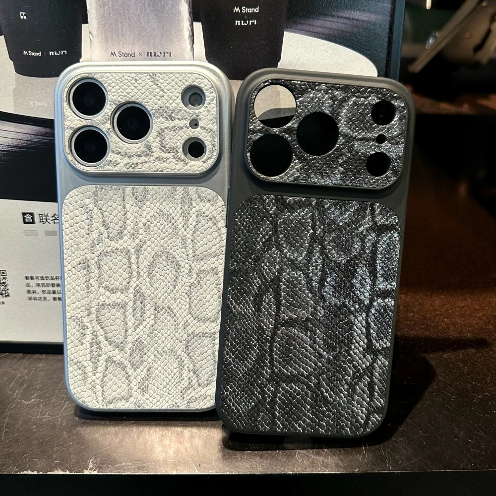 Modische Matte PU-Leder Schlangenmuster Handyhülle für iPhone 17 16 15 14 13 Pro Max Stoßfeste Schutzhülle mit Großem Fenster Rutschfeste Abdeckung Image