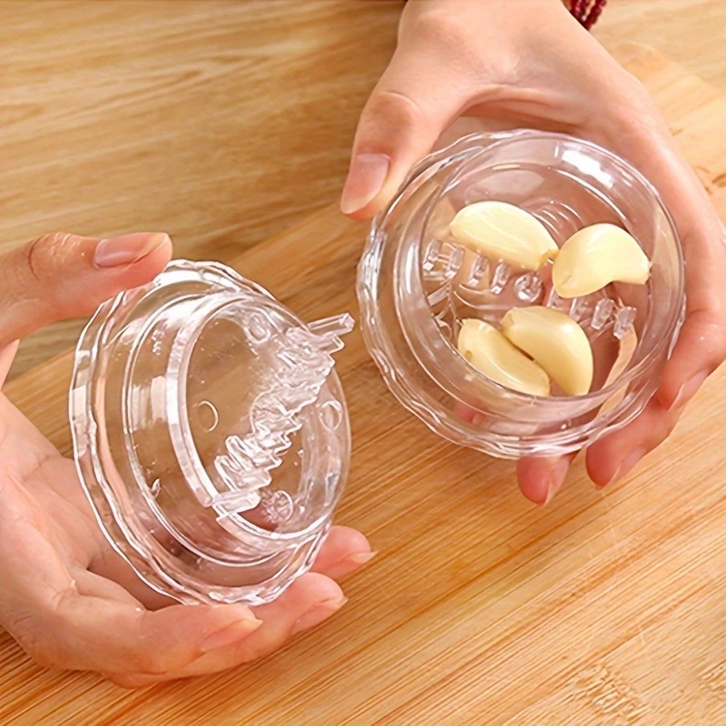TwistEase Portable Garlic Crusher & Ginger Mincer Kitchen Tool 1pc White