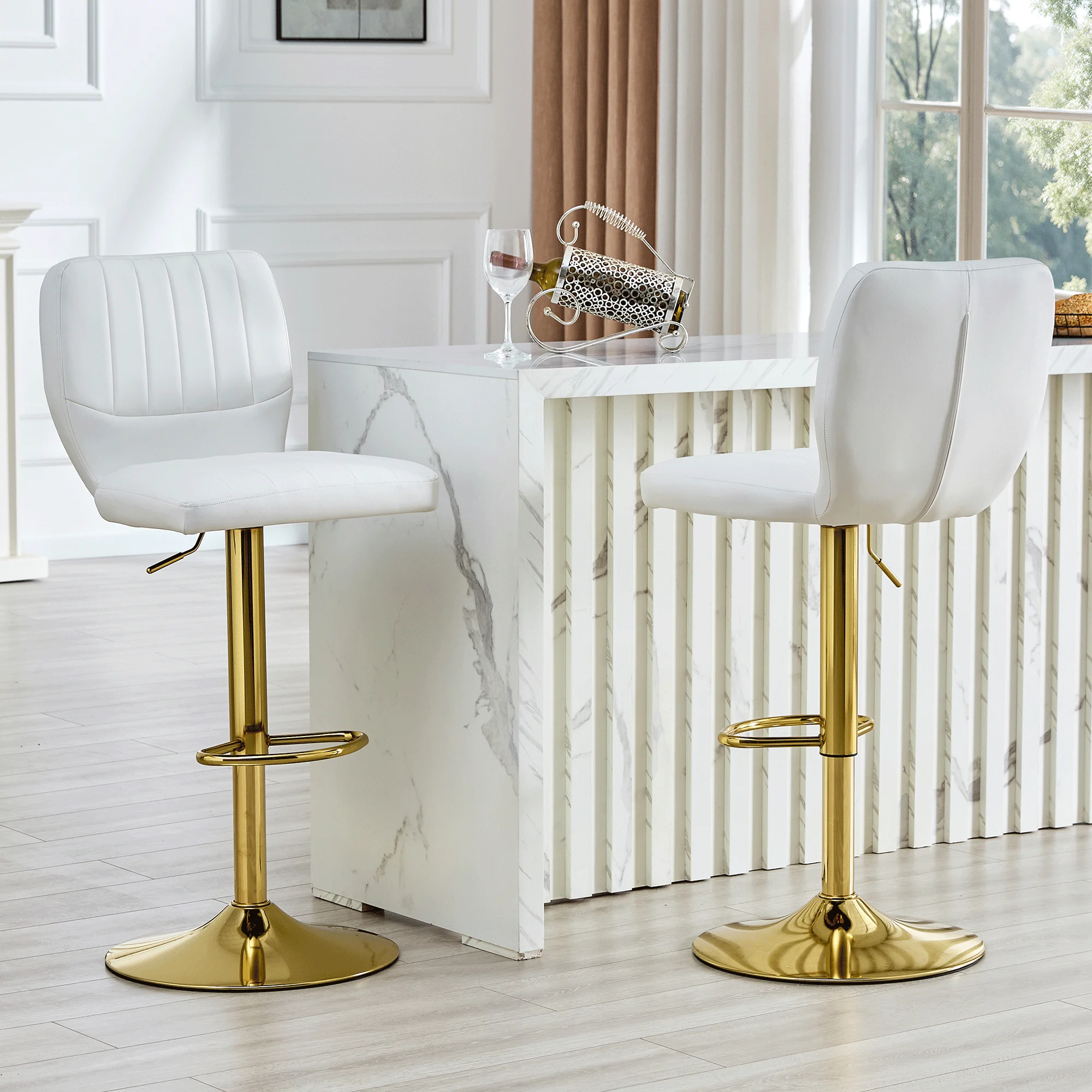 Weißgoldener höhenverstellbarer Barhocker 62-83cm – 360 ° Drehbarer Barhocker mit Rückenlehne und Fußstütze – Ergonomischer Küchenhocker aus Kunstleder – Trägt bis zu 136 kg – Elegantes Design für