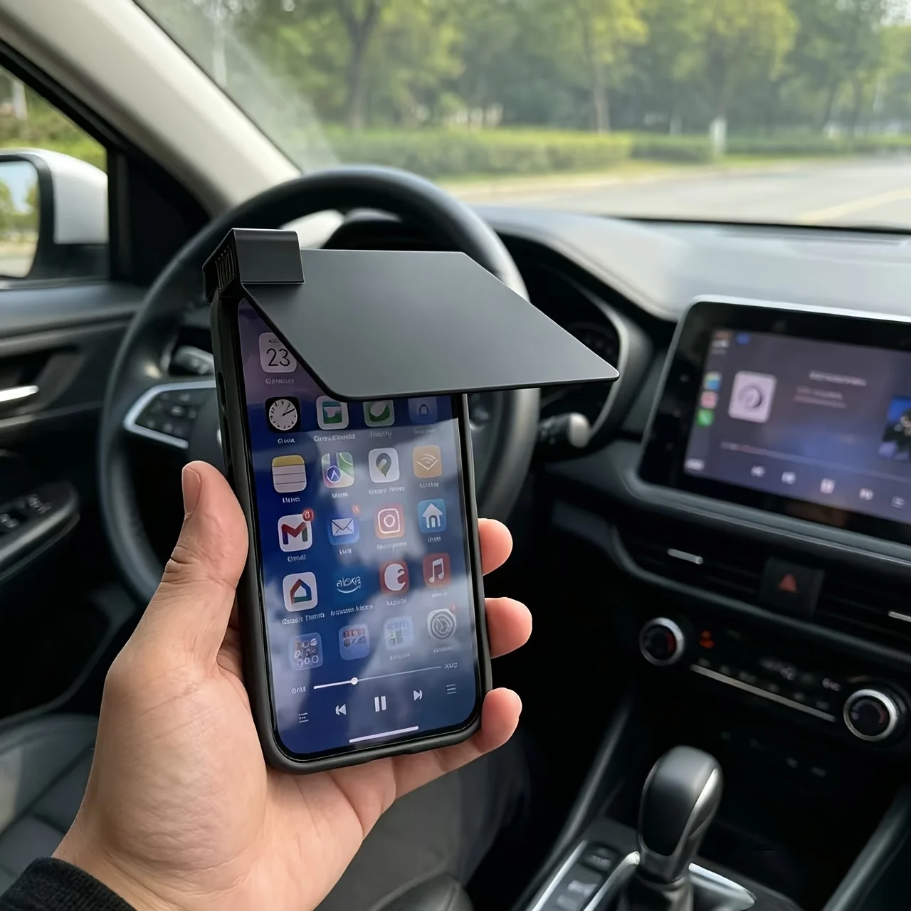 Pare-soleil pour téléphone portable améliorant la visibilité de l