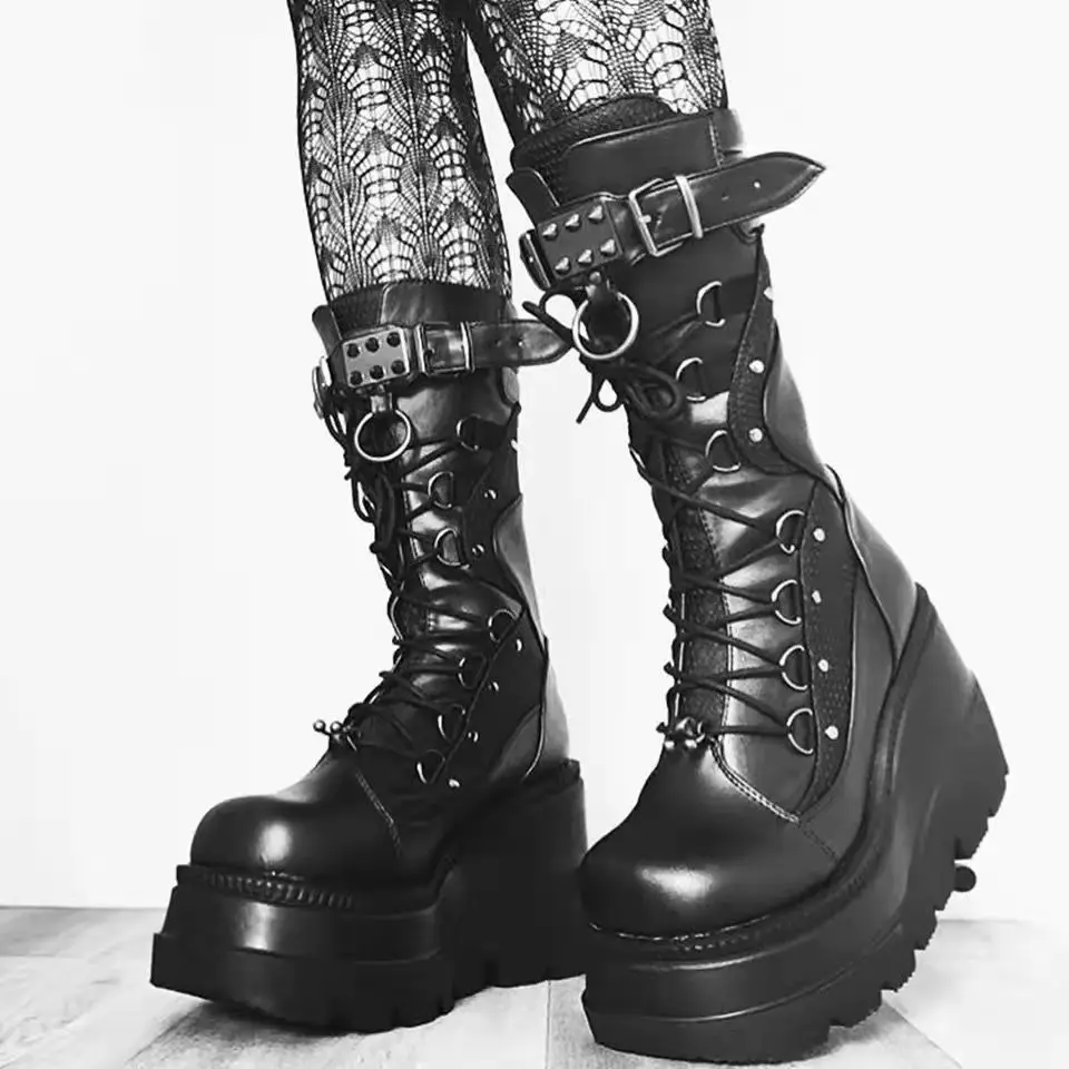 2023 herbst Winter Verkauf Punk Halloween Hexe Cosplay Plattform Hohe Keile Heels Schwarz Gothic Kalb Stiefel Frauen Schuhe Große Größe 43