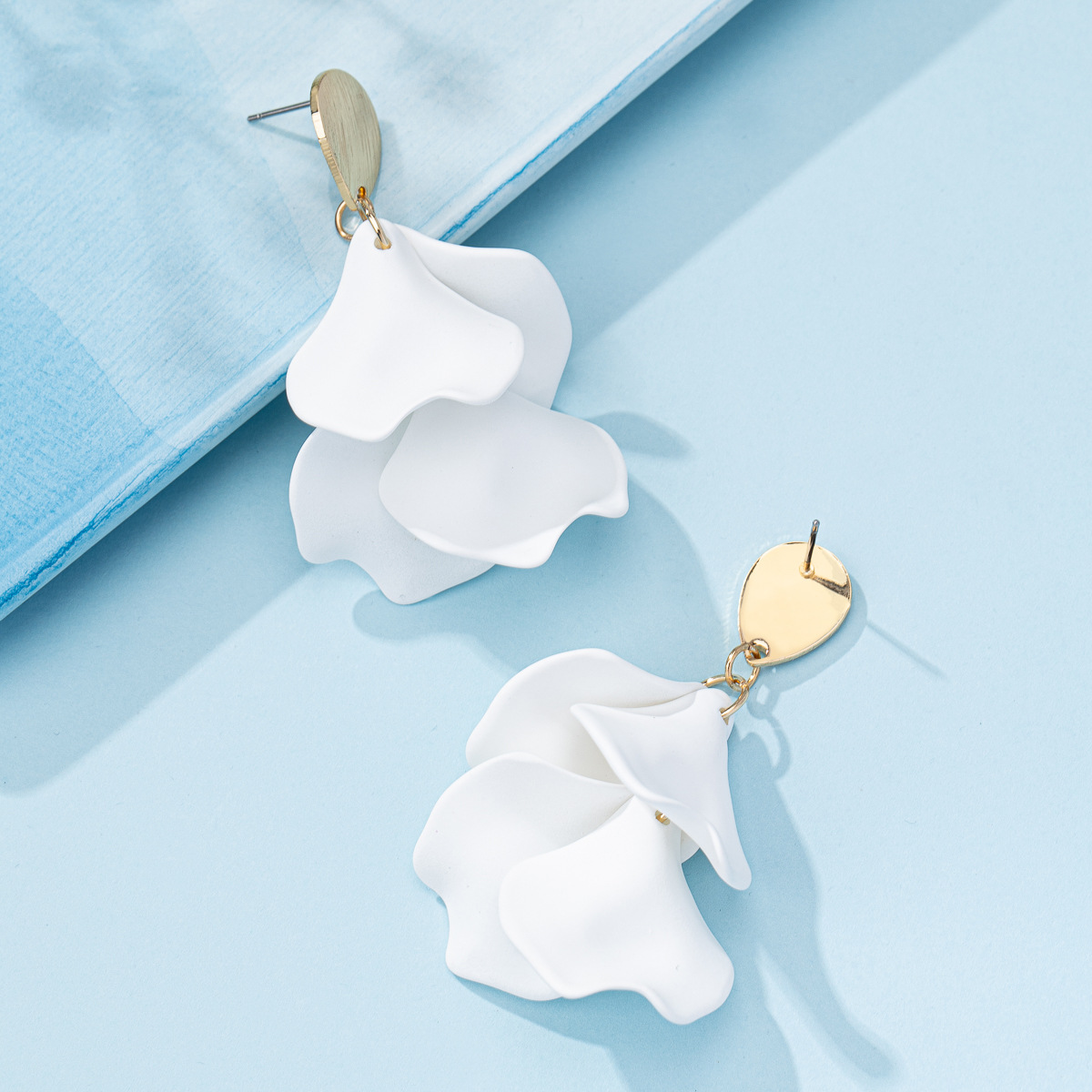 Irregular Petal Tassel Statement Earrings For Women Luxury Floral Drop Jewelry Gift white