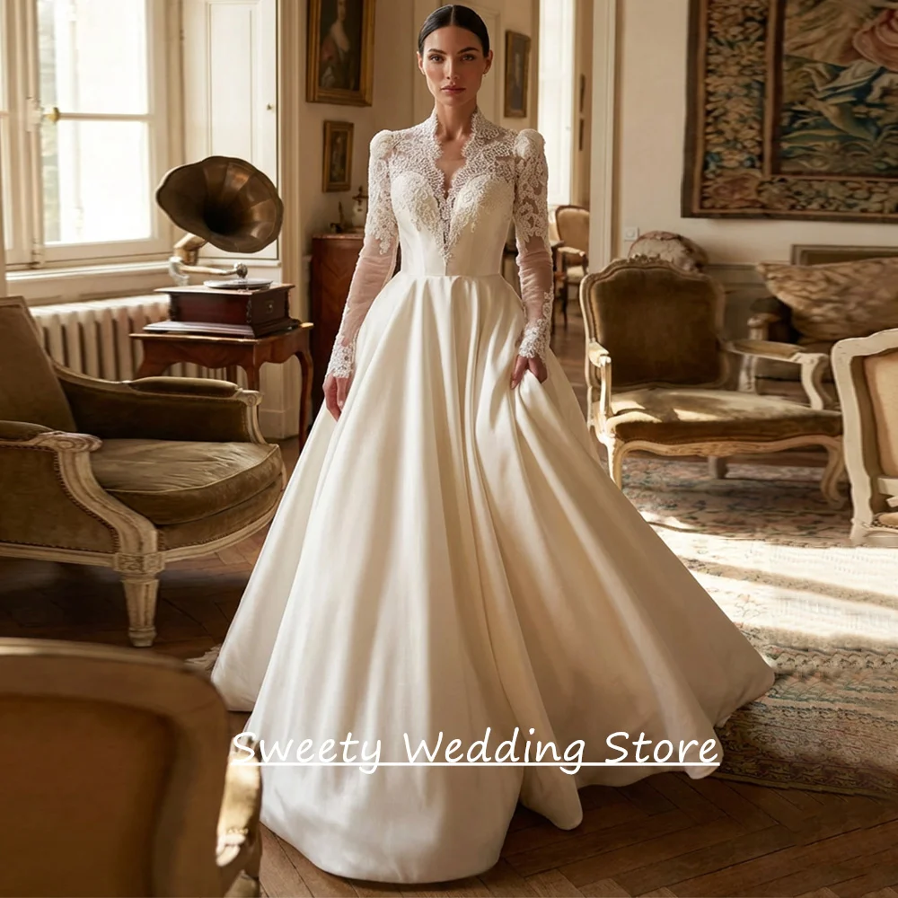 Charming Wedding Dress Robe De Mariee Customzied V Neck Long Sleeves Open Back Lace Applique Corset Bridal Gown for Bride