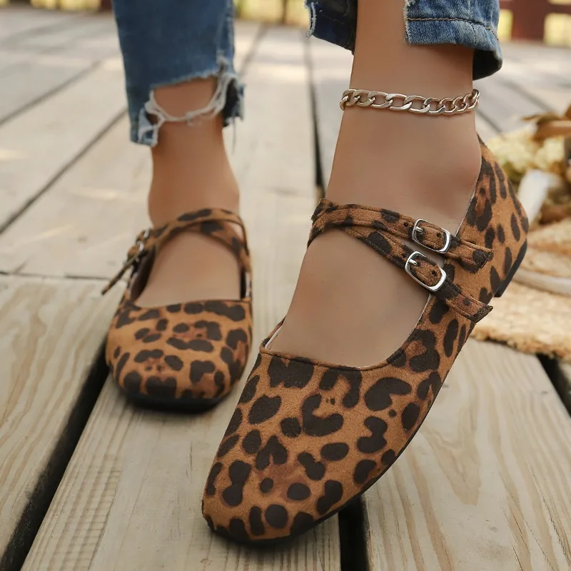 Retro Neue Bequeme Mary Jans frauen Wohnungen Frühling und Herbst Elegante Einfarbig Sexy Schnalle Casual Flache Schuhe Plus größe 43