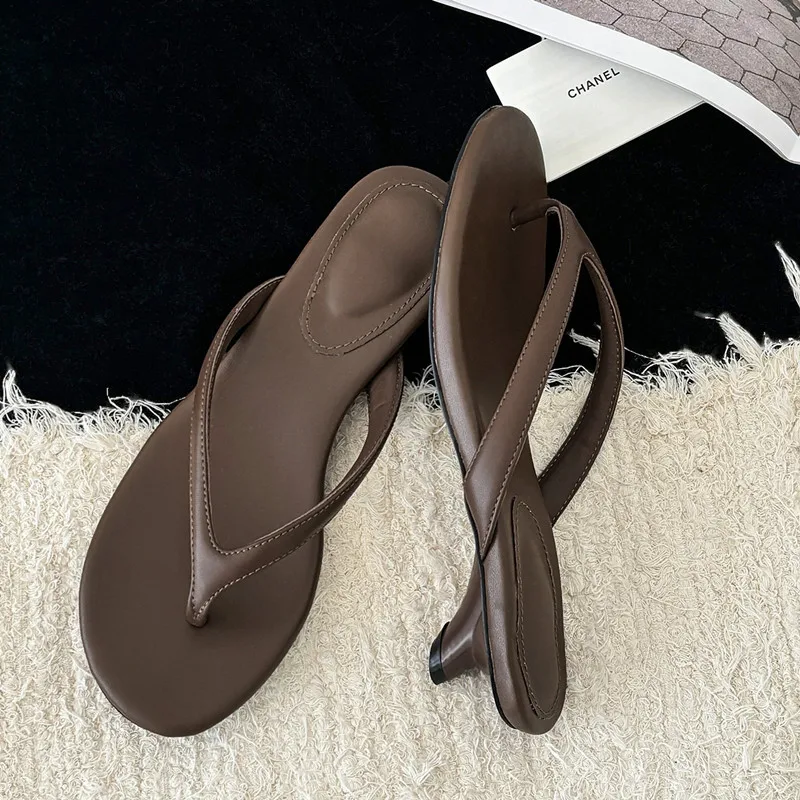 MKKHOU Modische Sandalen für Damen, neue hochwertige Flip-Flops aus echtem Leder, einfache Sommer-Hausschuhe, Damenschuhe