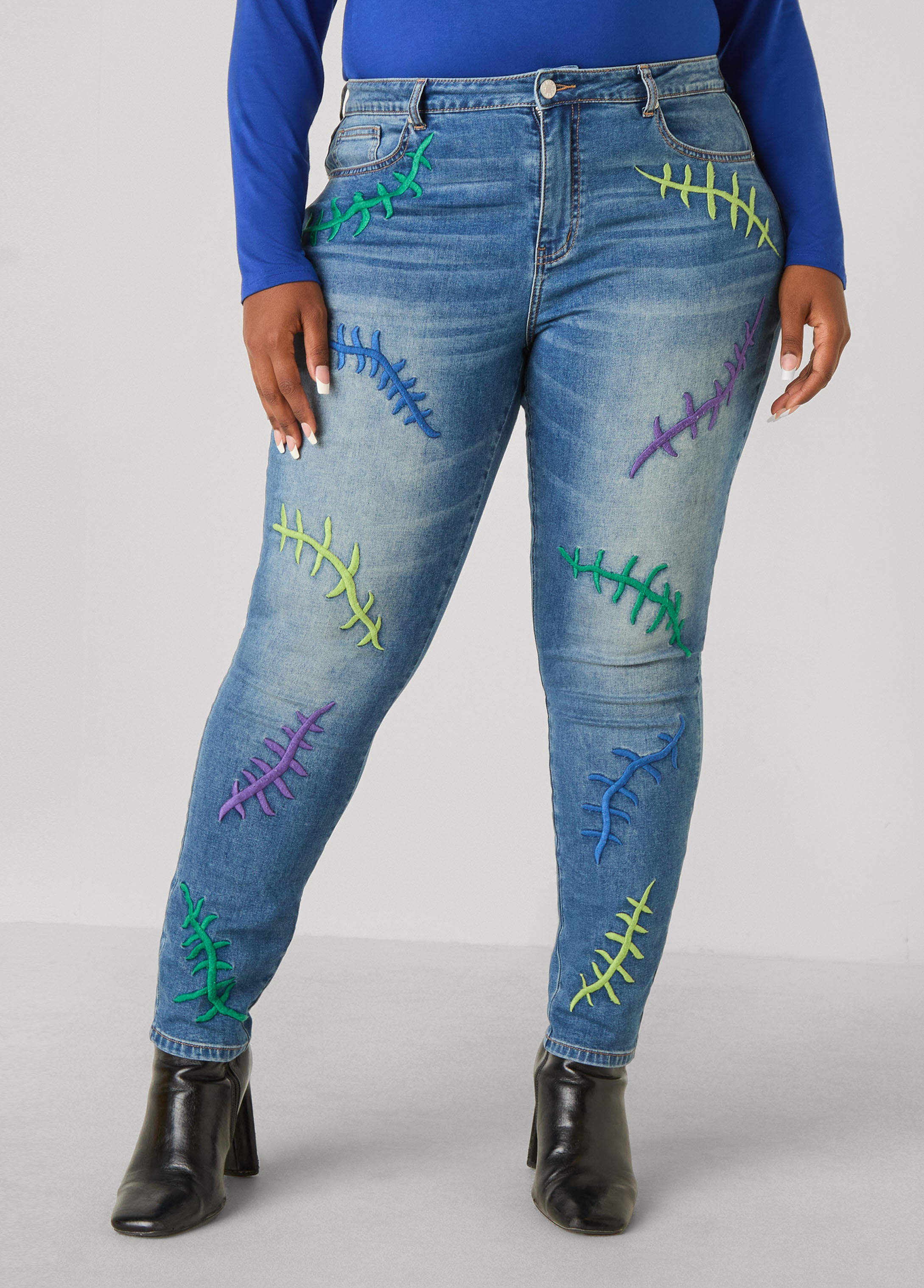 Plus Size Embroidered Skinny Jeans