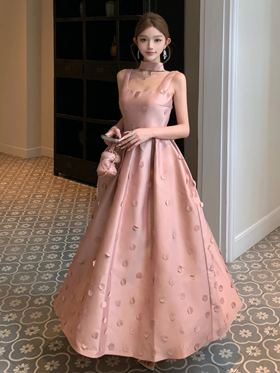 Women's Elegant Luxury-designed Pink Evening Dress Embroidered Sleeveless Camisole Halter Formal Banquet Long One-piece Dresses