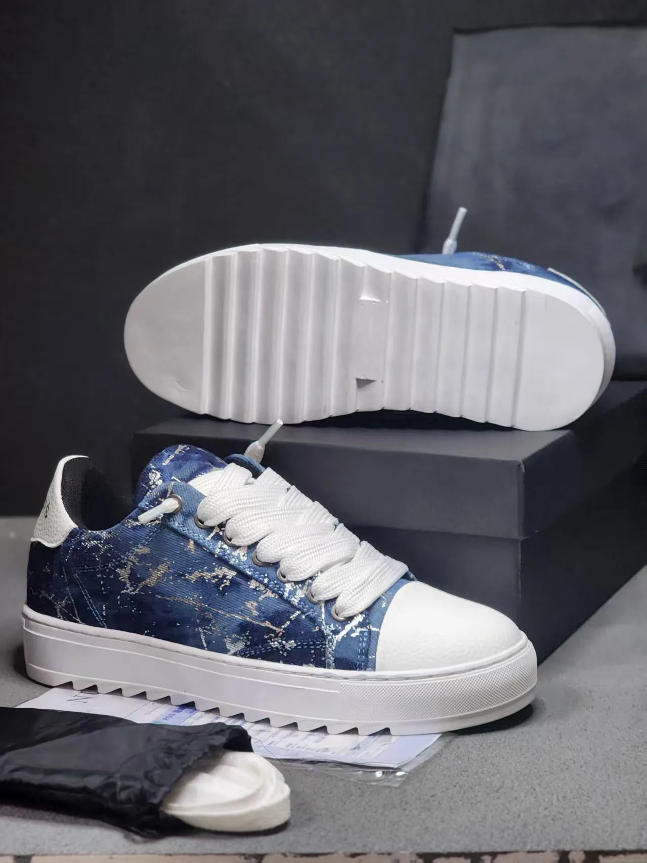 Klobige Plateau-Skate-Sneaker für Damen, Freizeitschuhe mit dicker, gezackter Sohle und erhöhter Absatzhöhe, breite, dicke Schnürsenkel, Streetwear-Damen-Schuhe in verschiedenen Farben (Glitzer,