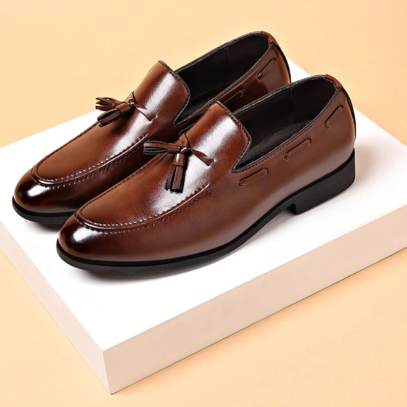 Männer Kleid Schuhe Neue Pu Leder Mode Schuh für Herren Große Größe Business Formale Casual Schuhe Slip auf Hochzeit Männer schuhe Zapatos