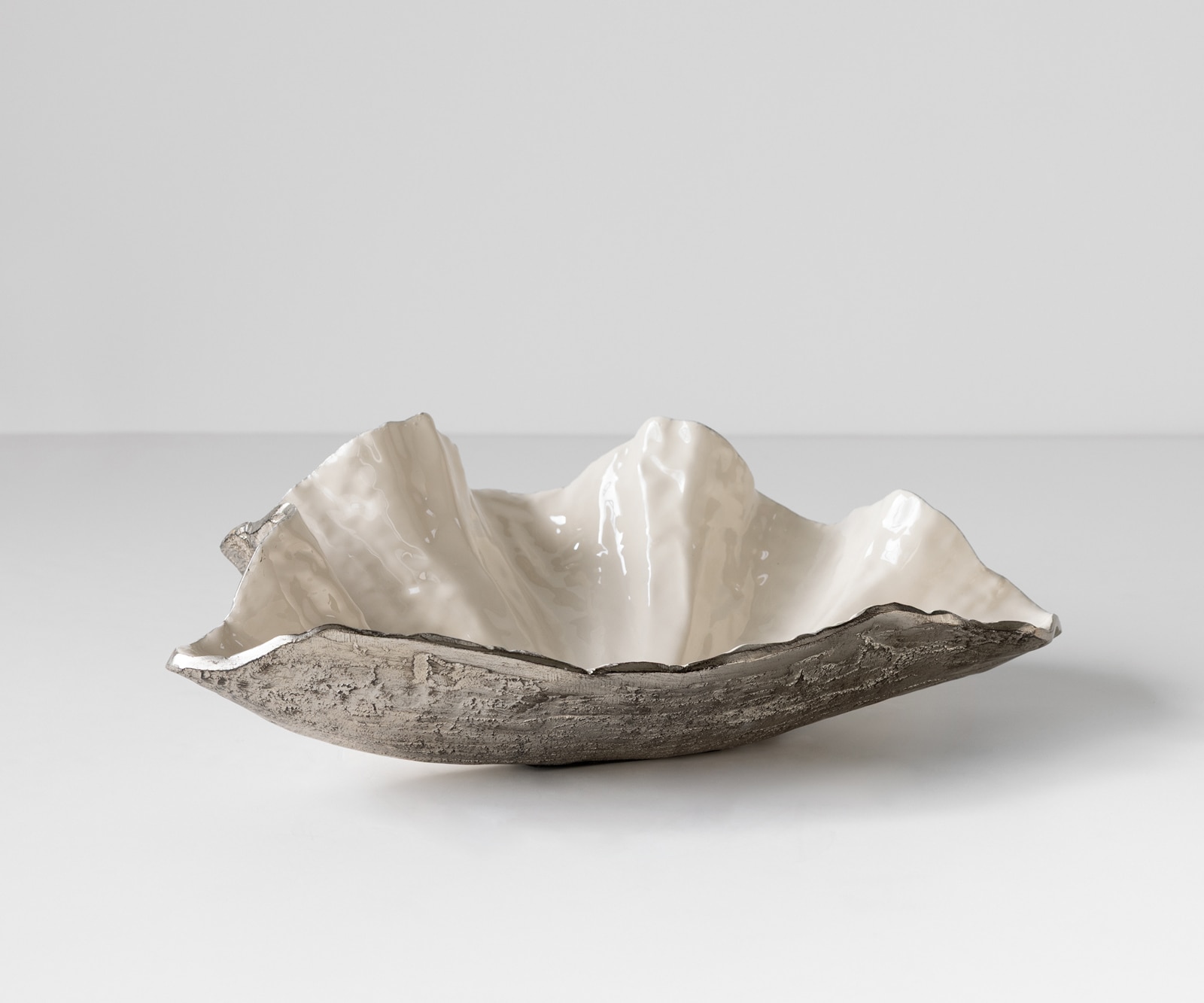 DELIFE Schale Aurelia B46 x T31 x H15 cm Aluminium Platin Opal Handgemacht, Wohnaccessoires