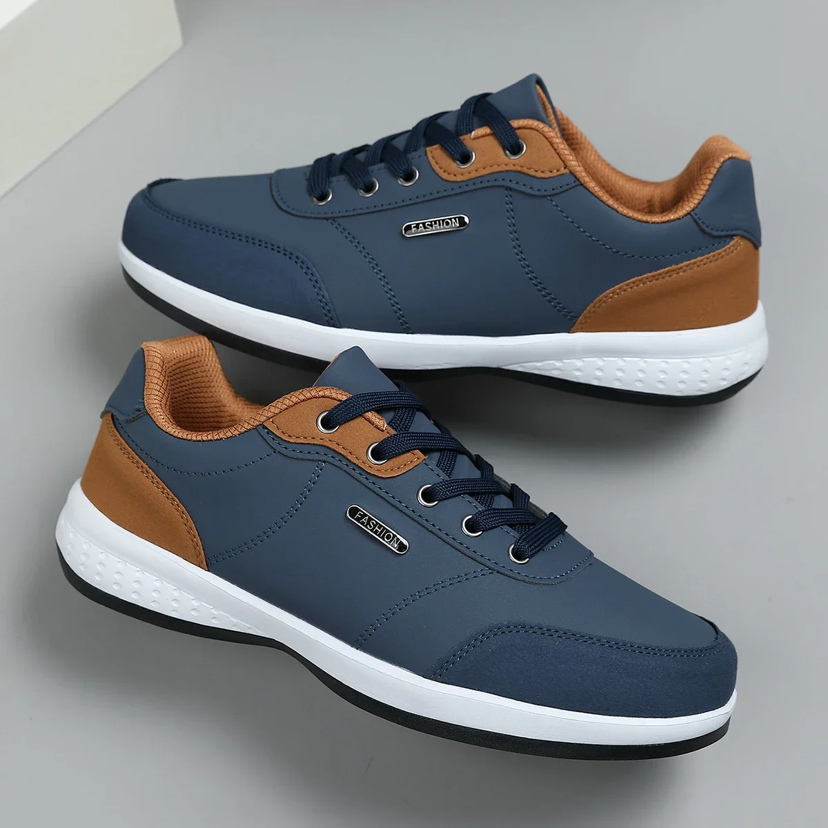 Herrenschuhe Sneakers PU-Leder Trend Freizeitschuhe Mode Atmungsaktive Herren-Sneakers Rutschfeste Schuhe Vulkanisierte Herrenschuhe