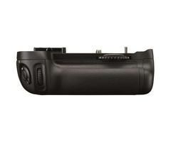 Nikon MB-D14 Multi Battery Power Pack for Nikon D600 Digital SLR