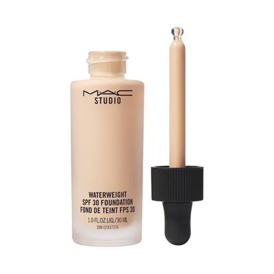 MAC Studio Waterweight Foundation NC20 - 30 ml Nude Image