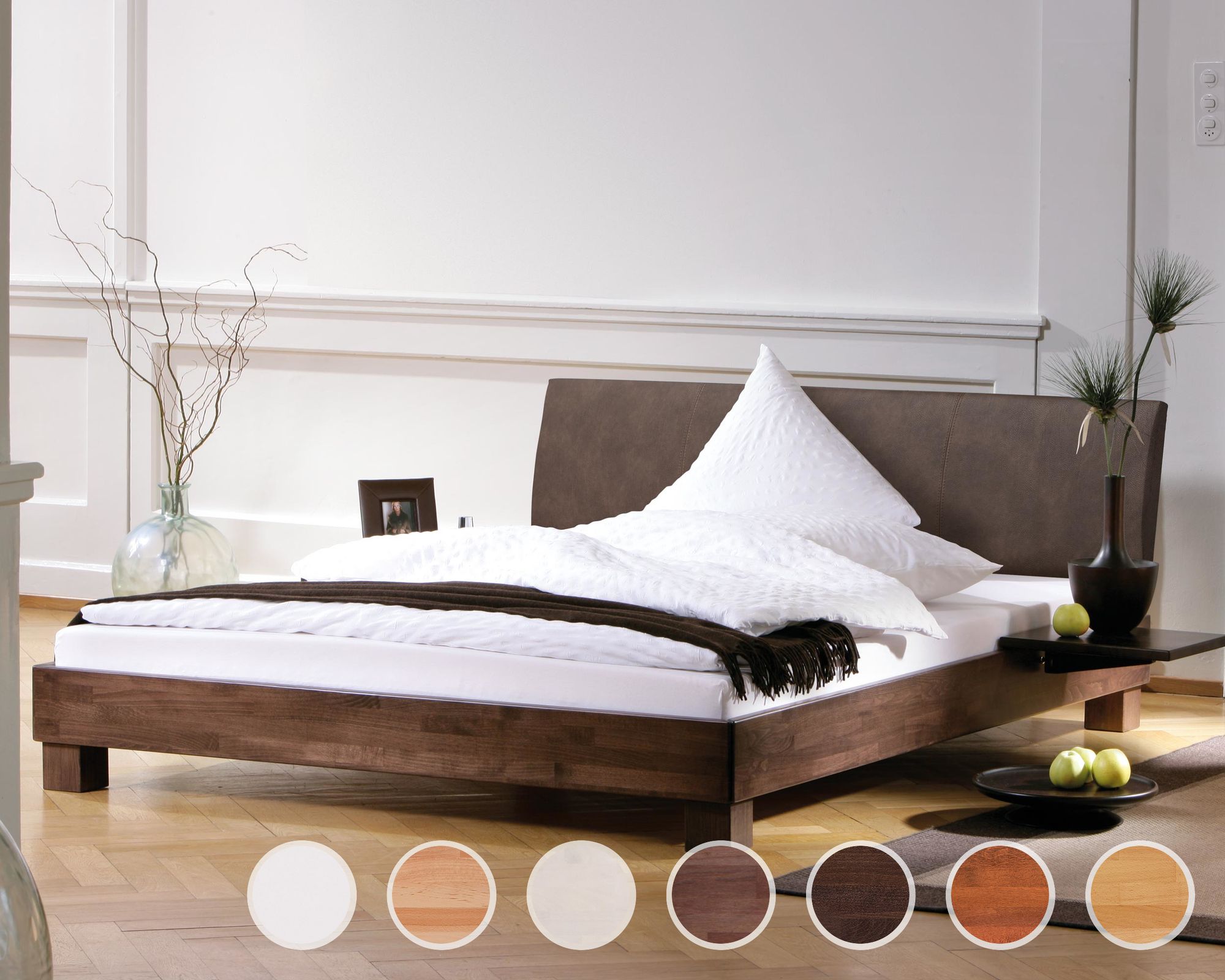 Hasena Wood-Line Massivholzbett Ivio/Lecco 160x200 cm Buche schoko