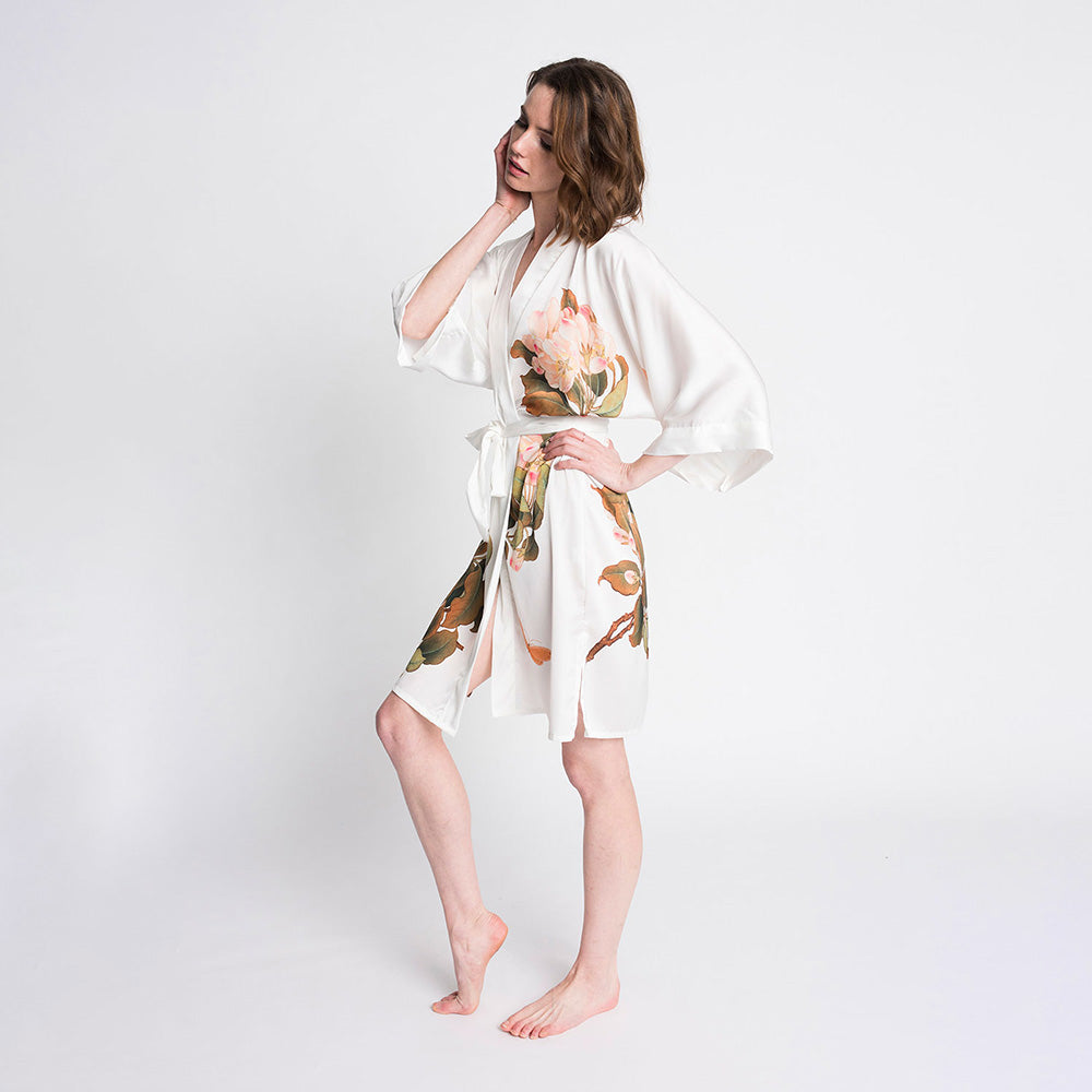 KIM+ONO Kimono Robe | Peony & Butterfly Short Kimono Robe | Polyester Charmeuse | White | Short