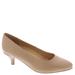 Trotters Kiera - Womens 7.5 Tan Pump W2