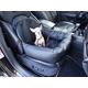 Hossi's Wholesale Knuffliger Leder-Look Autositz für Hund, Katze oder Haustier inklusiv Flexgurt empfohlen für Audi A4 Avant