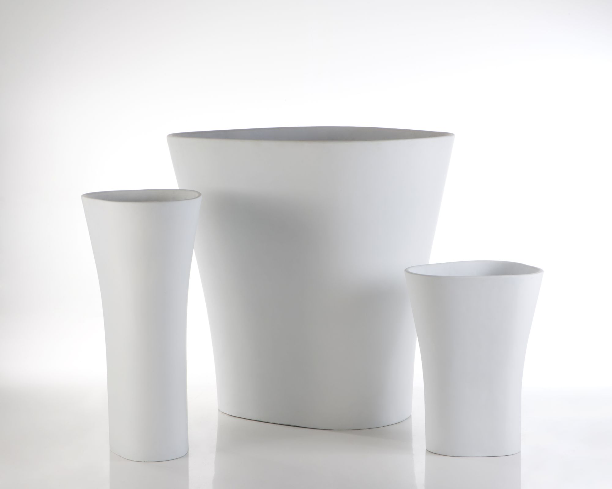 Vondom »BONES« Outdoor Pflanzengefäss S / Lackiert Hochglanz / Steel / B 44 x H 70 x T 52 cm Image