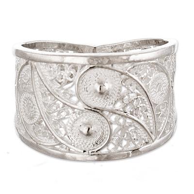 'Paisley Shine' - Handcrafted Fine Silver Filigree Ring