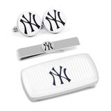 Men's White New York Yankees 3-Piece Cushion Gift Set