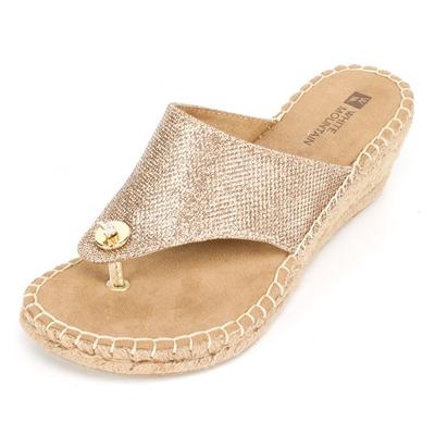 WHITE MOUNTAIN 'Beachball' Women's Sandal, Gold Glitter - 9.5 M