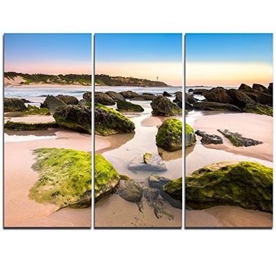 Designart Amazing Landscape at Noraha Head-Large Seashore Canvas Art Print-36x28in-Multipanel 3 Piec